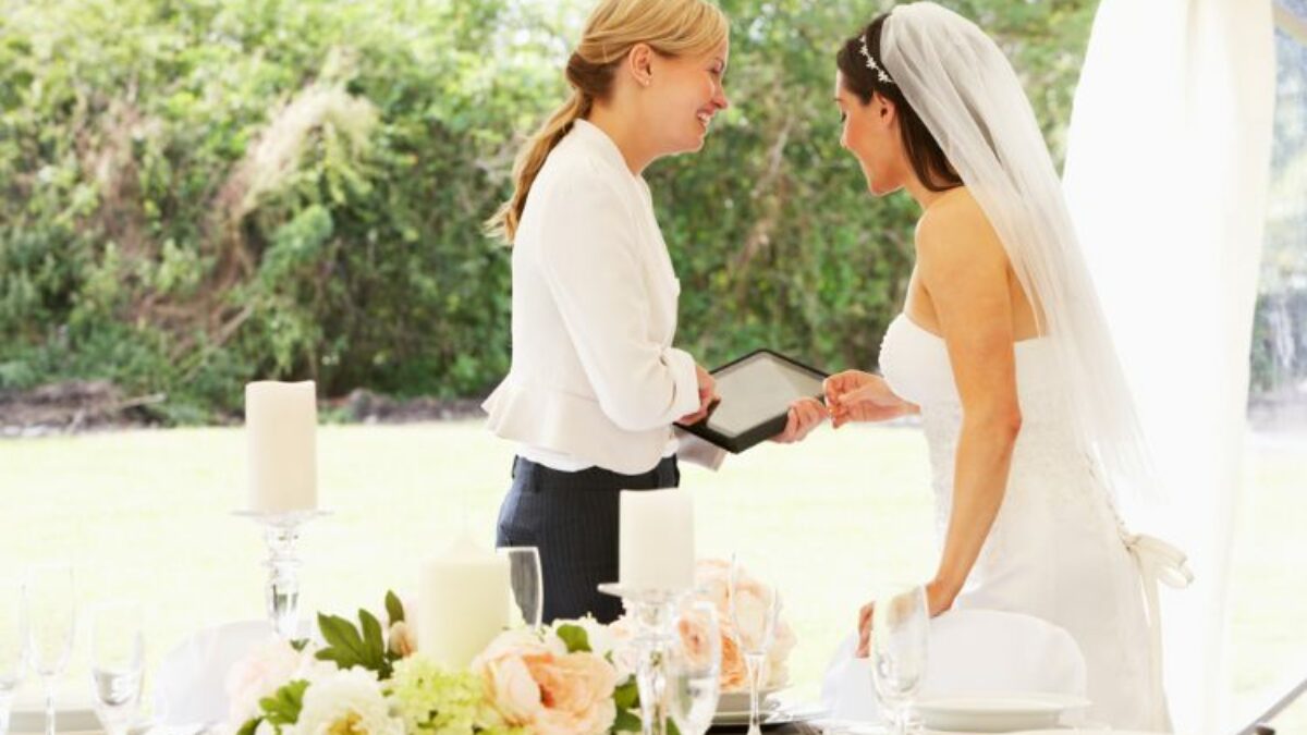 Qué necesito para ser wedding planner?